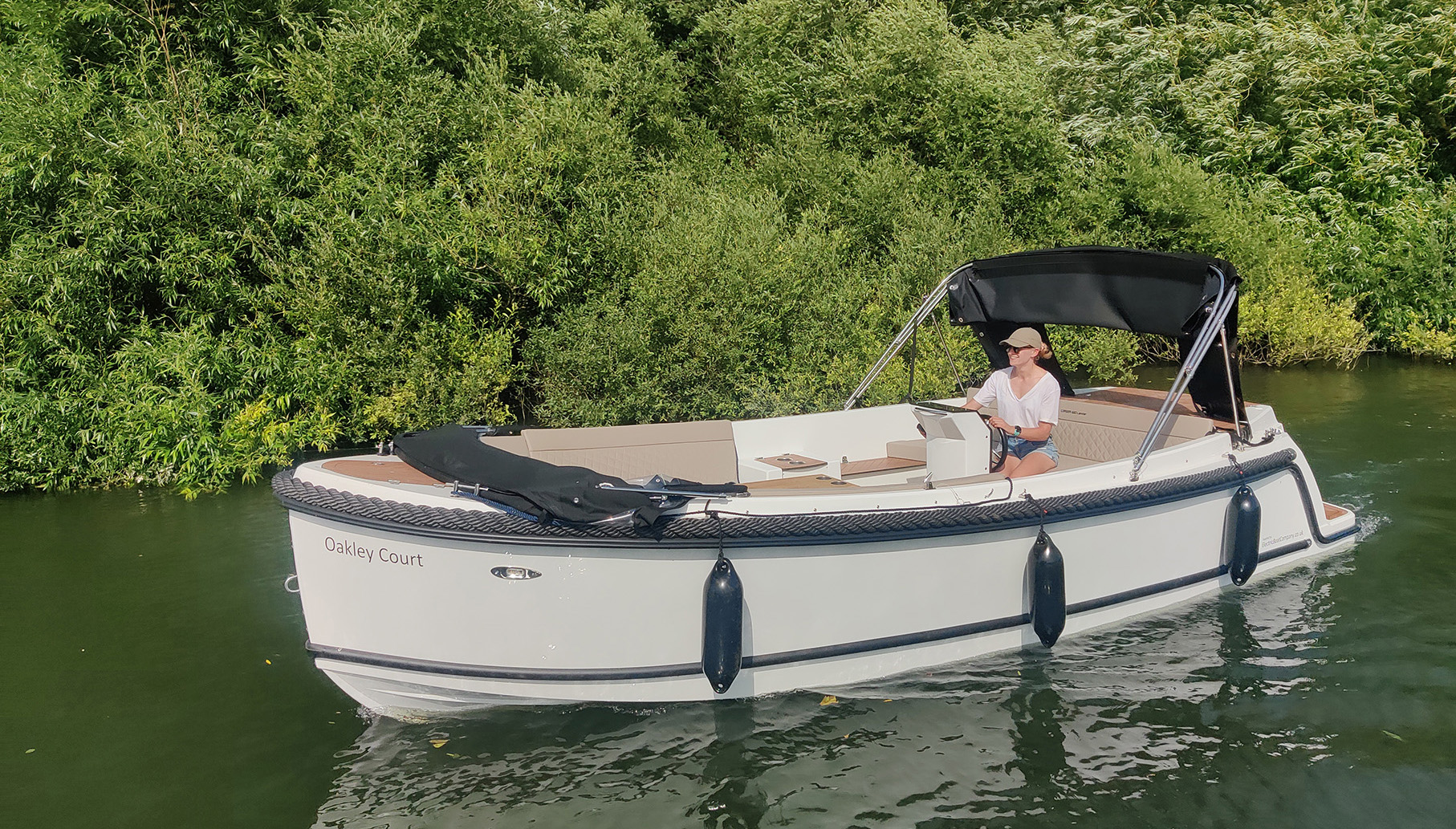 10 Seater Boat Hire in Berkshire